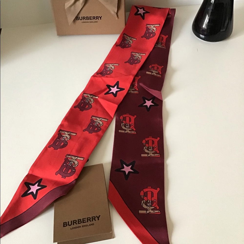 Burberry Skinny Scarf